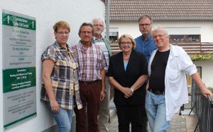 Foto (v.l.n.r.): Carmen Zühlsdorf (Ausschussvorsitzende Gesundheitsausschuss des LDK), Dr. Saar, Klaus Hugo (Mitglied des KA für die Grünen), Kordela Schulz-Asche (MdB), Reiner Dworschak,Helmut Cordes